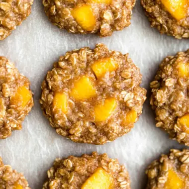 Healthy Peach Oatmeal Breakfast Cookies