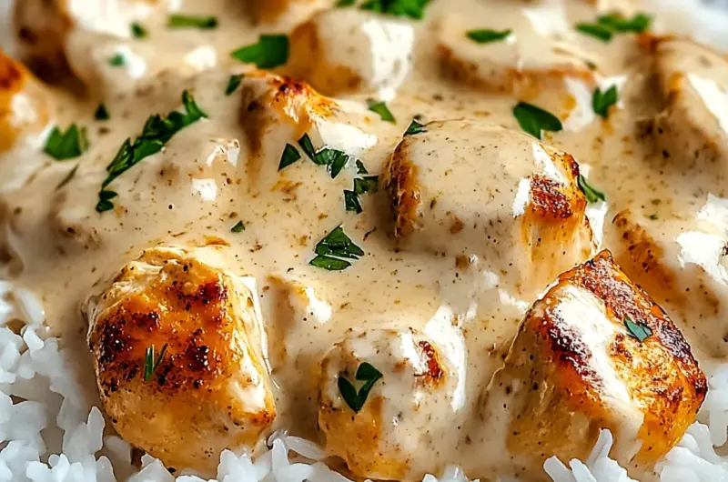 How to Make Creamy Smothered Chicken and Rice – Easy Dinner Idea