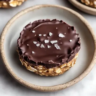 Easy No Bake Peanut Butter Oat Cups